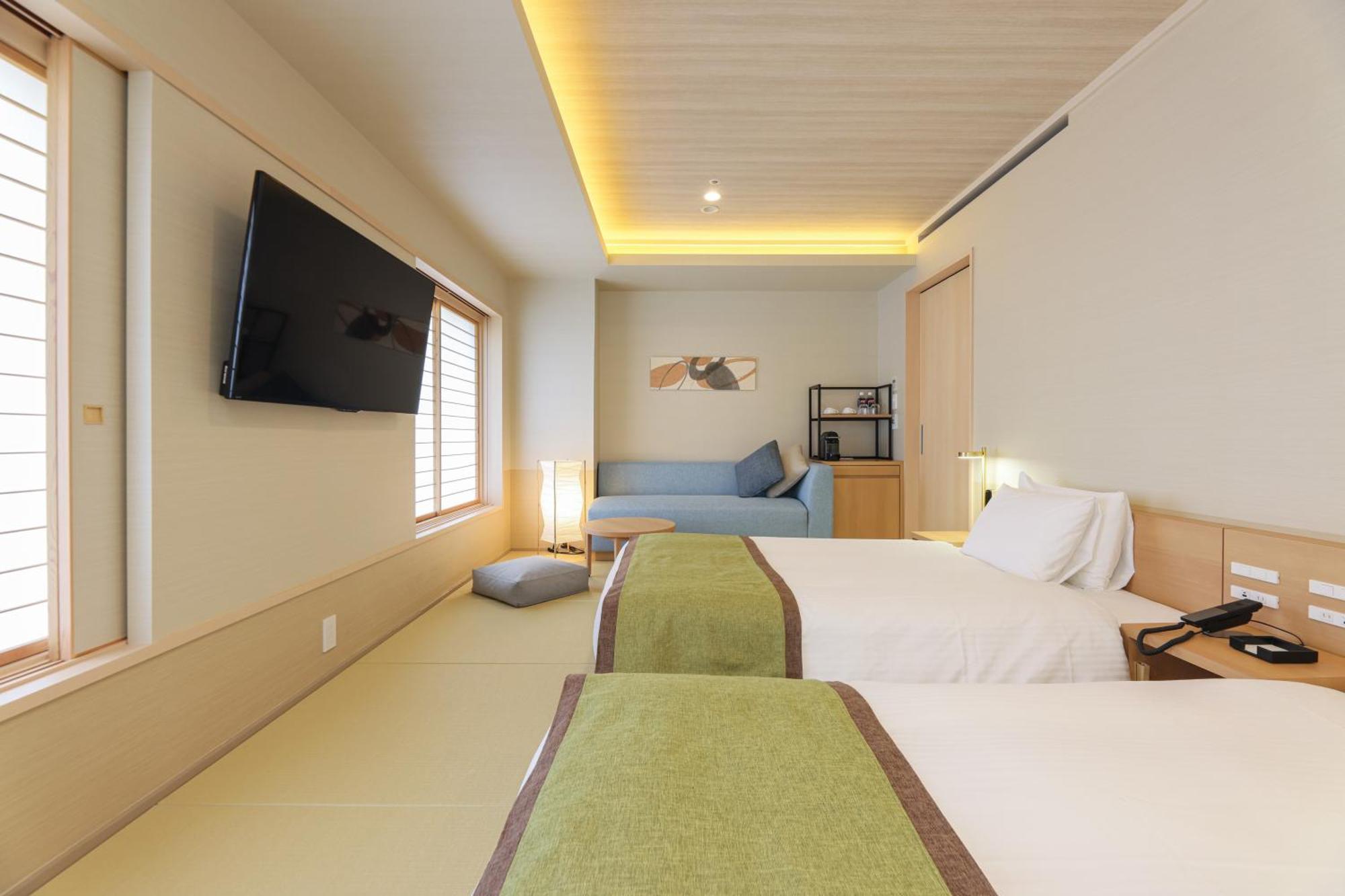 Bayside Hotel Azur Takeshiba Tokyo Exterior photo