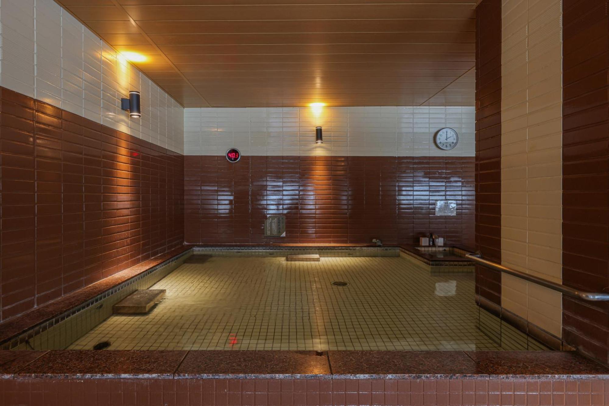 Bayside Hotel Azur Takeshiba Tokyo Exterior photo