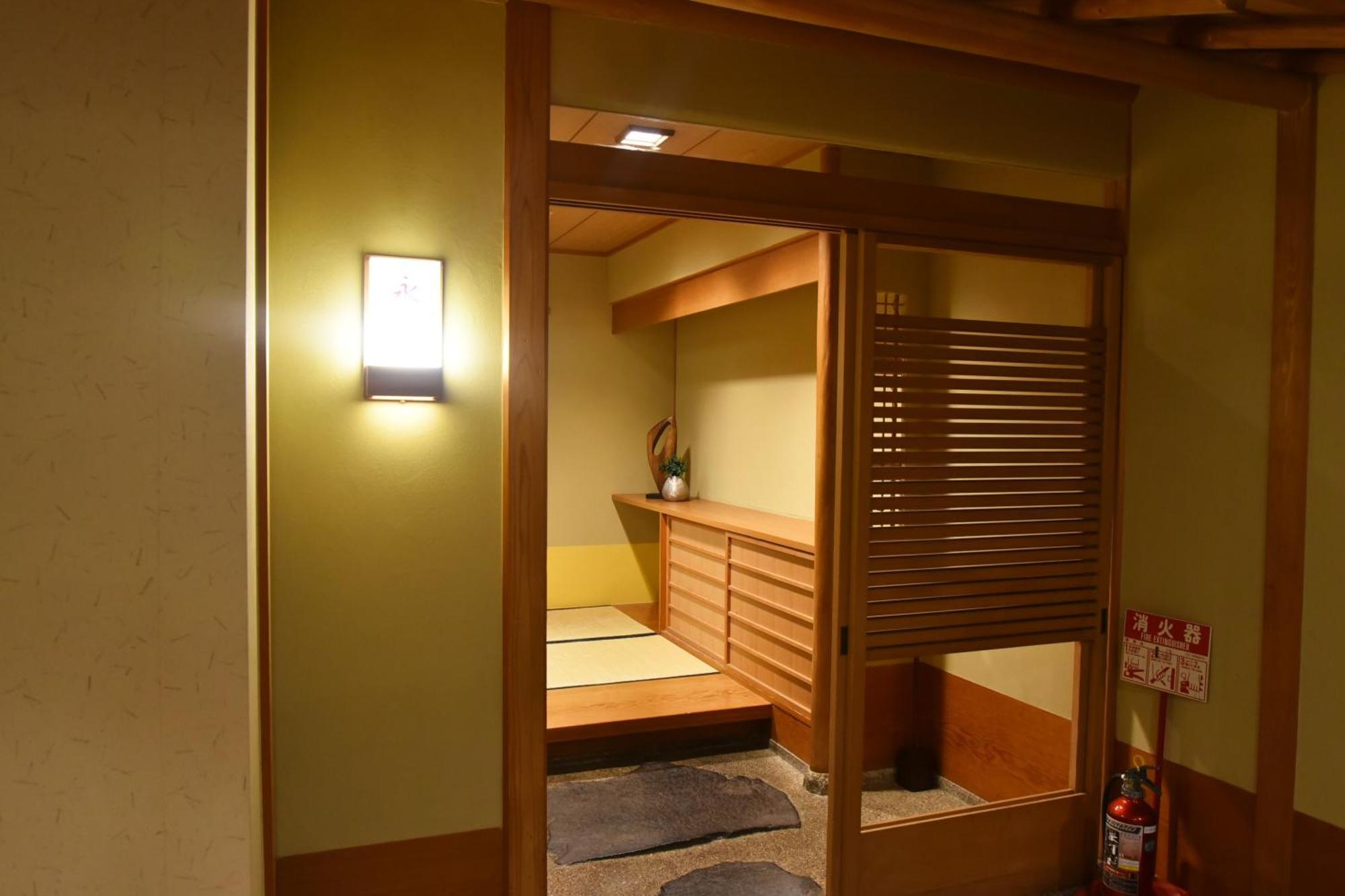 Bayside Hotel Azur Takeshiba Tokyo Exterior photo