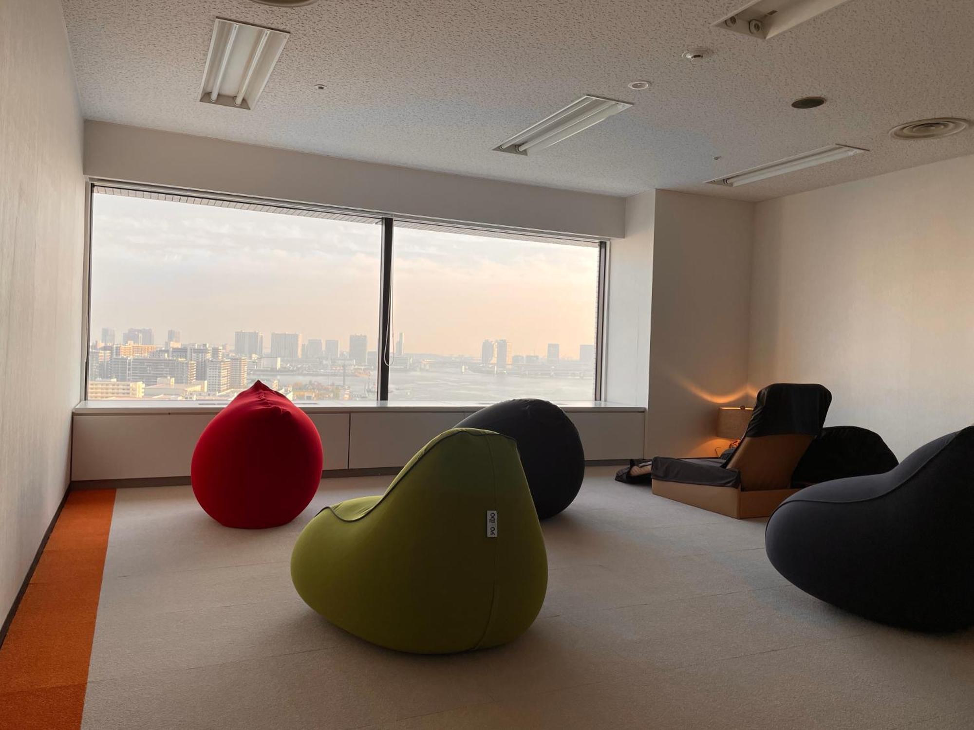 Bayside Hotel Azur Takeshiba Tokyo Exterior photo
